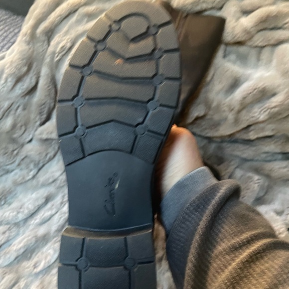 Beautiful for Fall! Chocolate brown Clark’s boots. - Picture 4 of 4